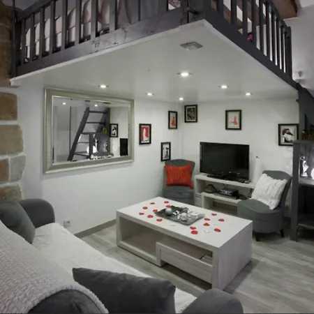 Notre Dame Saint Michel Apartment